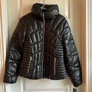 NWT Guess Women’s Black Puffer Coat